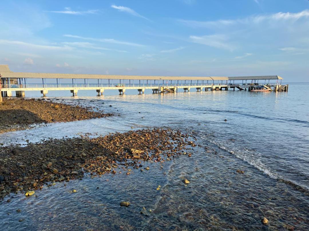 Mukut Coral Chalet Kampong Mukut ภายนอก รูปภาพ