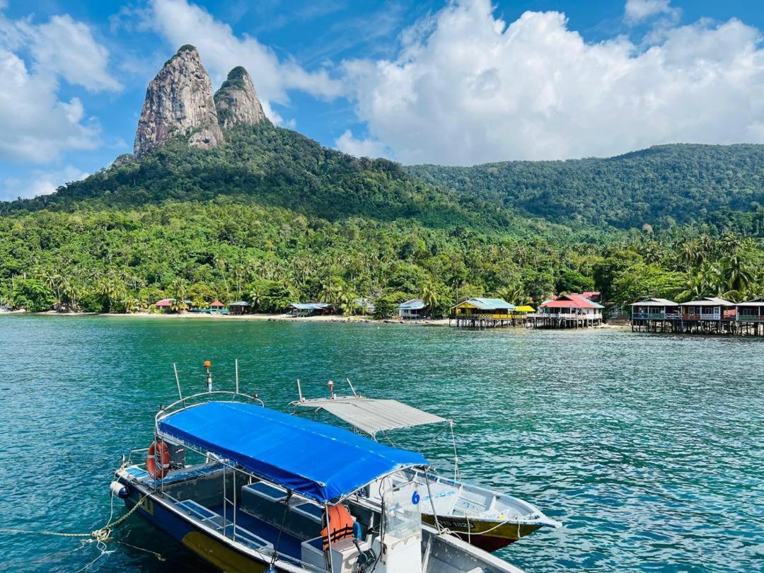 Mukut Coral Chalet Kampong Mukut ภายนอก รูปภาพ